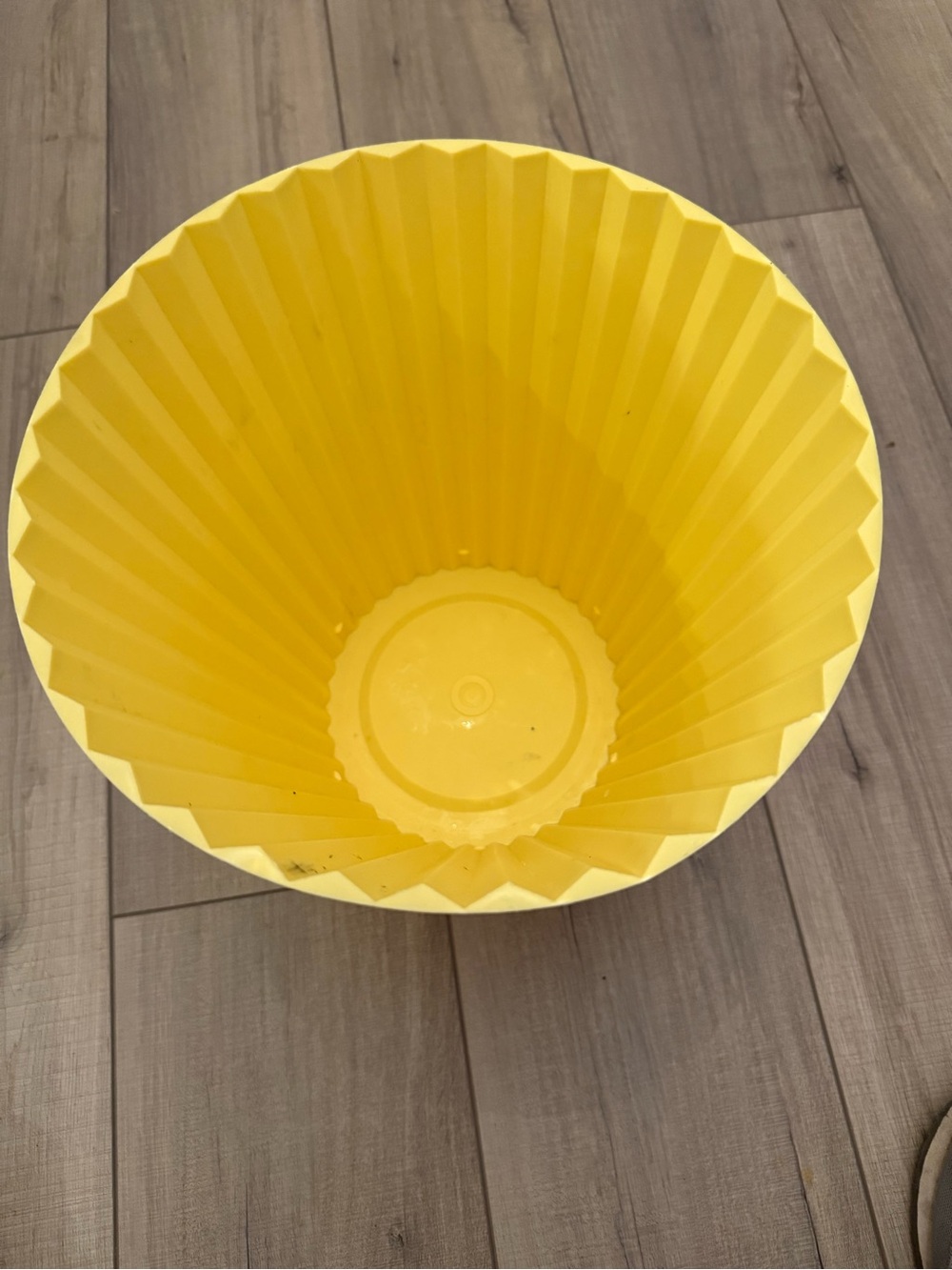 Yellow vintage Decorative Party Waste Bin - Bright Yellow Home Party Supplies